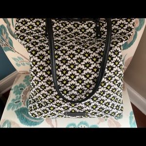 Vera Bradley Tote 13x15